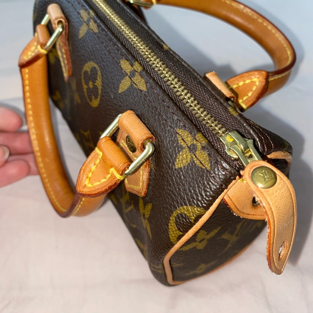 LOUIS VUITTON MONOGRAM MINI SPEEDY never been used